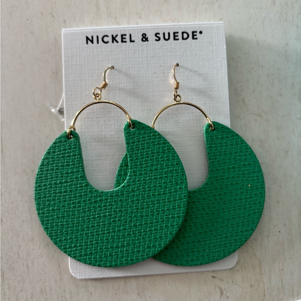 Nickel and Suede Green Earrings